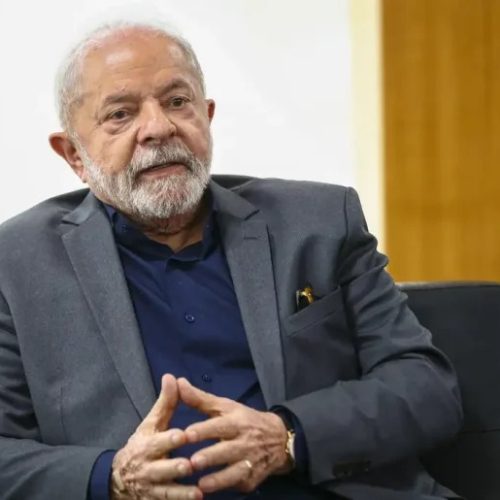 Lula Critica Mercado Financeiro e Defende Ajuste Fiscal com Prioridade Social